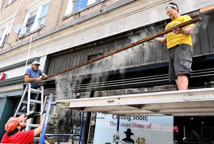 Window to the past: Garlow Building project uncovers original glass